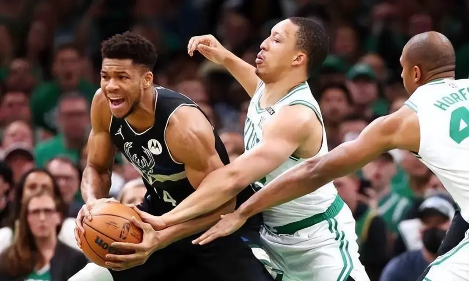 Rookie连续七场比赛得分超过比分优势明显,雄鹿挑战极限!的简单介绍 Rookie连续七场比赛得分超过比分优势明显,雄鹿挑战极限!的简单介绍